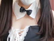 Милая китайская девушка с большой грудью