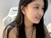 Китайская чистая красивая девушка