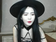 Танцы и мастурбация корейских девушек